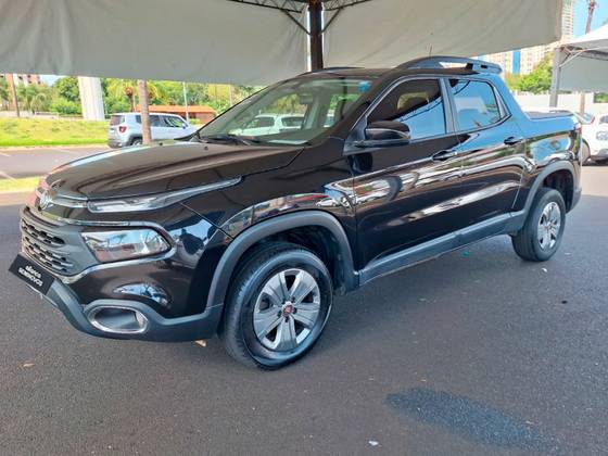 FIAT TORO 1.8 16V EVO FLEX FREEDOM AT6 FIAT TORO 1.8 16V EVO FLEX FREEDOM AT6